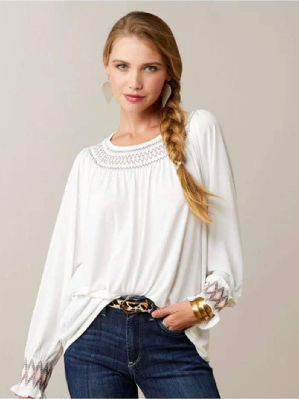Ariat XL Prairie embroidered stitching on cuff-neck stretch smocked cream tunic